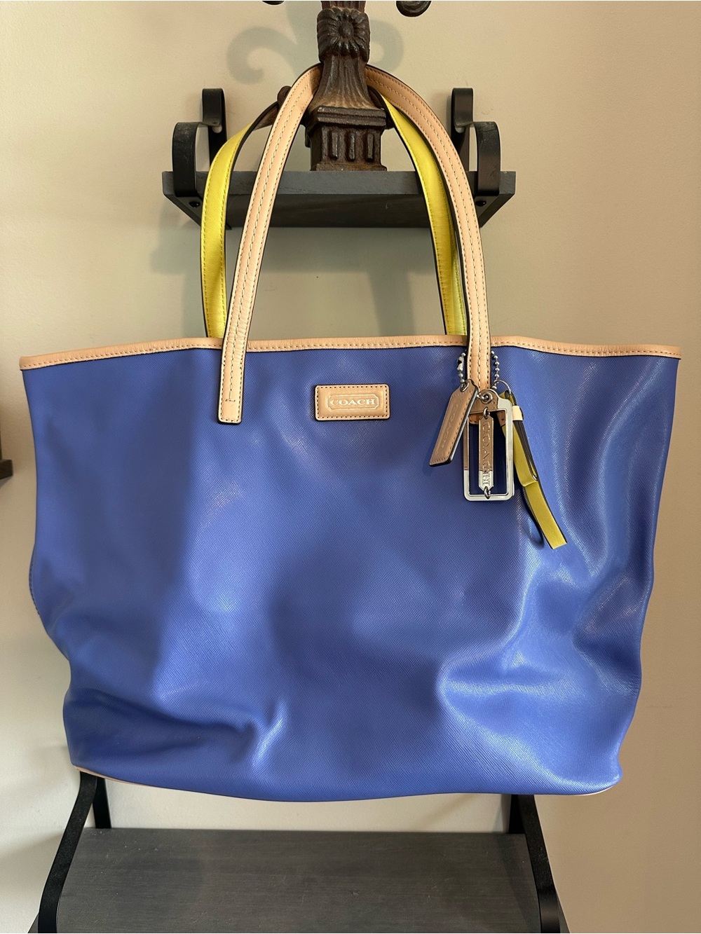 💙 Coach Park Metro Saffiano Leather Colorblock Tote F24341